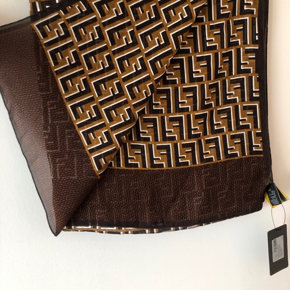 FENDI LADIES SIGNATURE FF ZUCCA PRINT 100% silk S - Picture 4 of 4